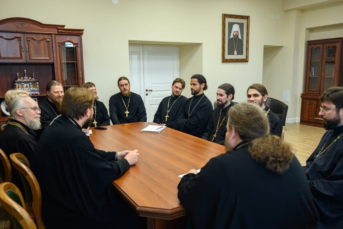 In Pskov discussed the spiritual and moral education of students of gymnasium No28