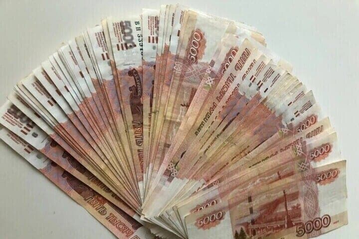 Collectors wanted to get from a resident of the Polar money on someone else’s microloan