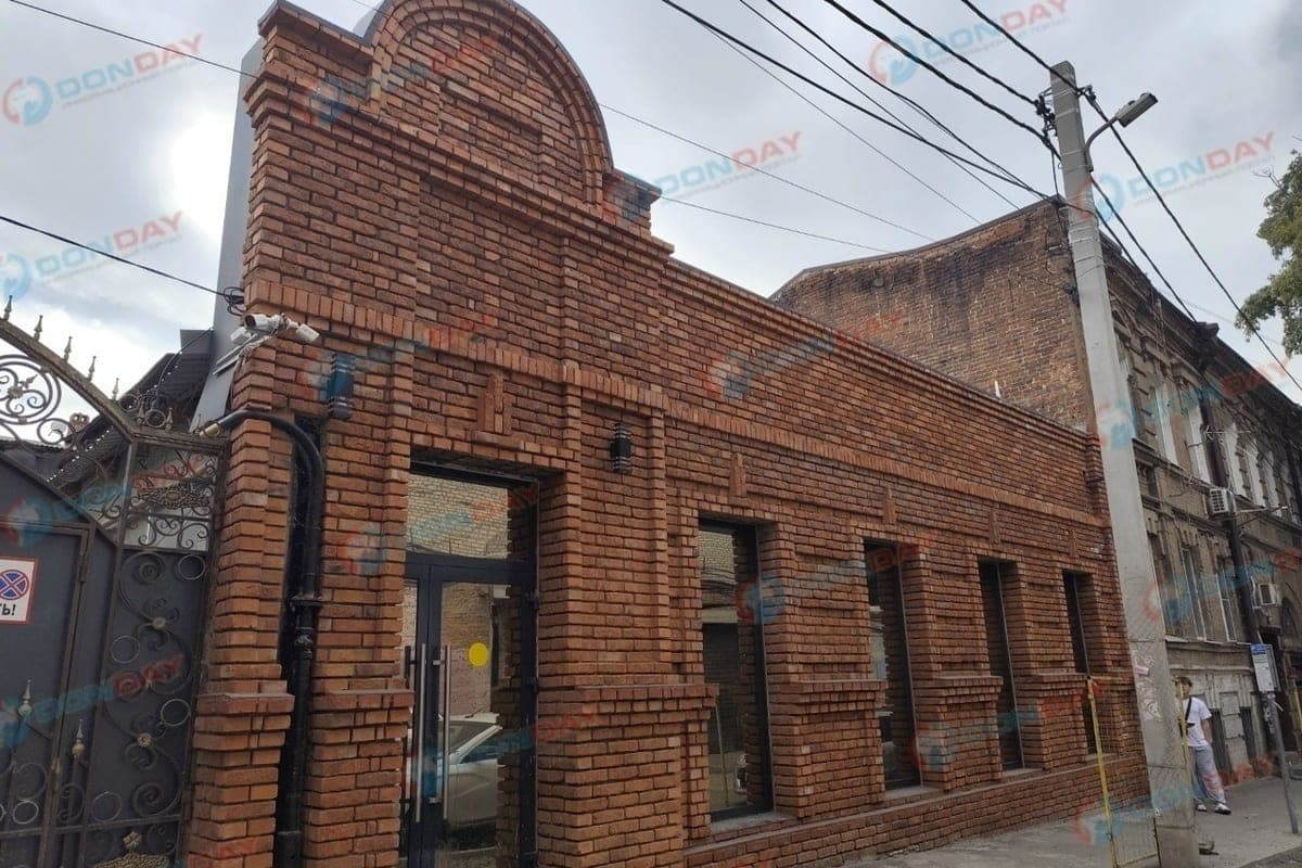 The owner of a 150-year-old house on Shahumyan in Rostov could not change its status