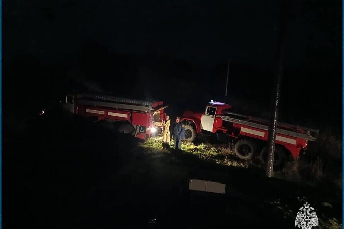 Burning bath near Bogoroditsky demanded the attention of 6 rescuers