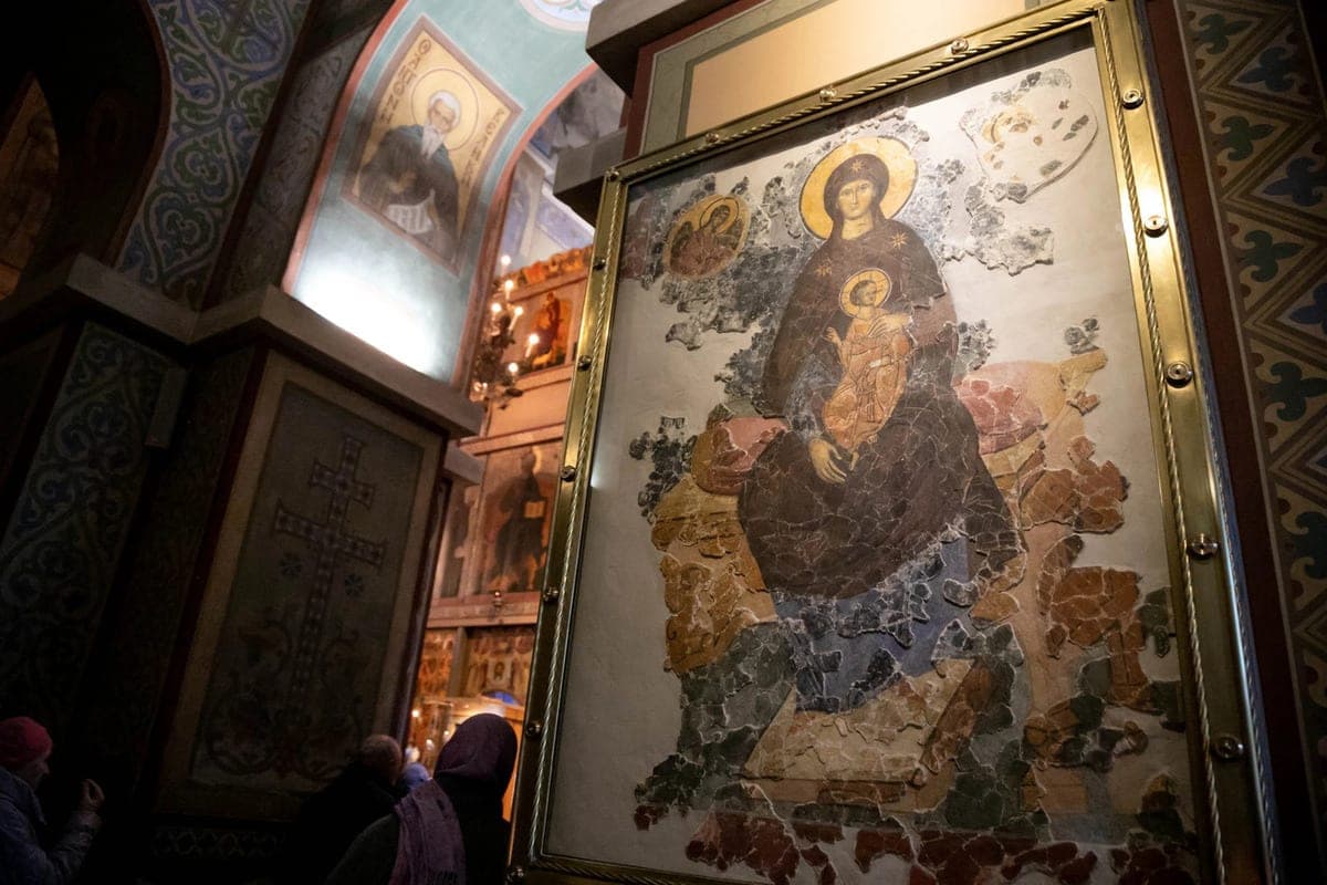 The consecrated “Our Lady with the Child” took a historical place in the St. Sophia Cathedral
