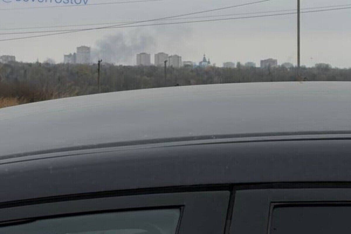 В Ростове-на-Дону загорелась хозяйственная постройка на Евдокимова