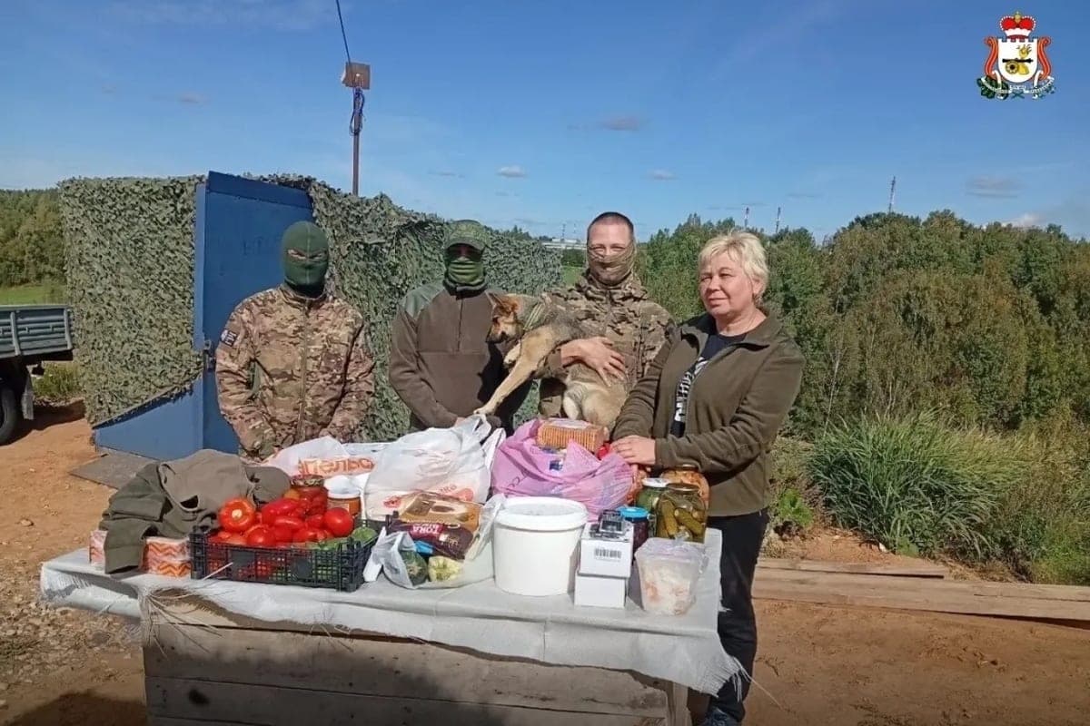 Smolensk Committee of families of soldiers of the fatherland delivered to air defense fighters technical means and household products