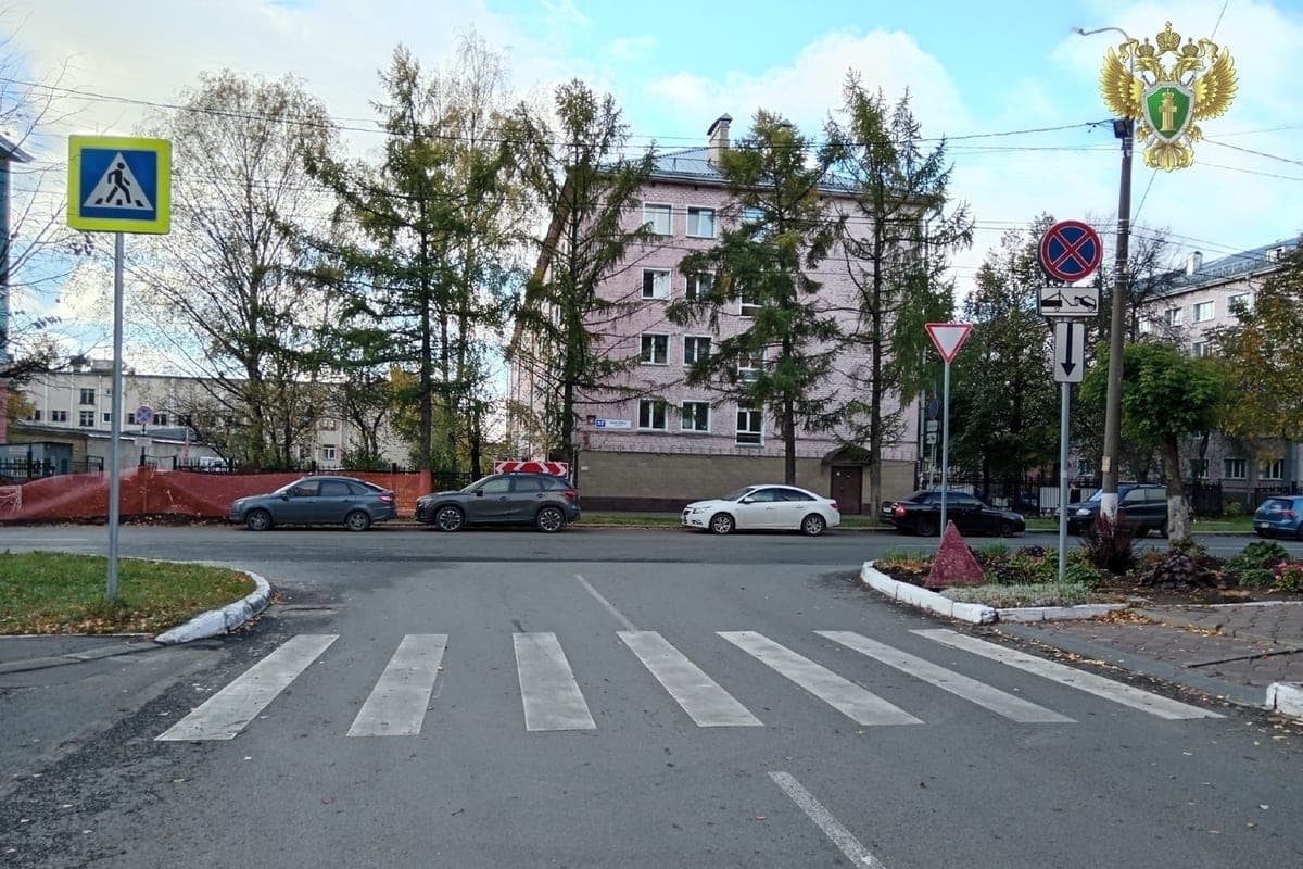 В Кирове после вмешательства прокуратуры нанесли дорожную разметку