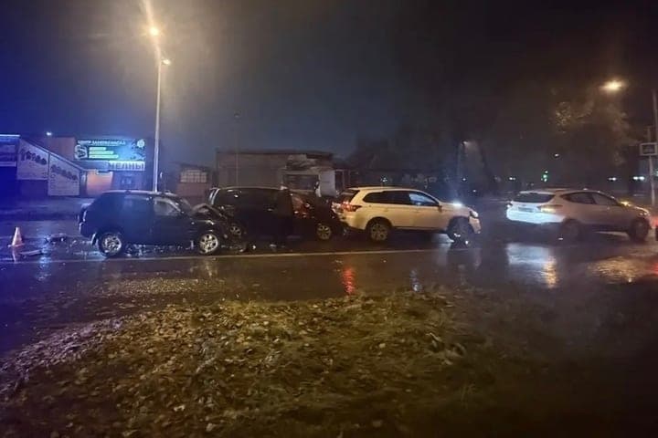 Four cars collided in Abakan