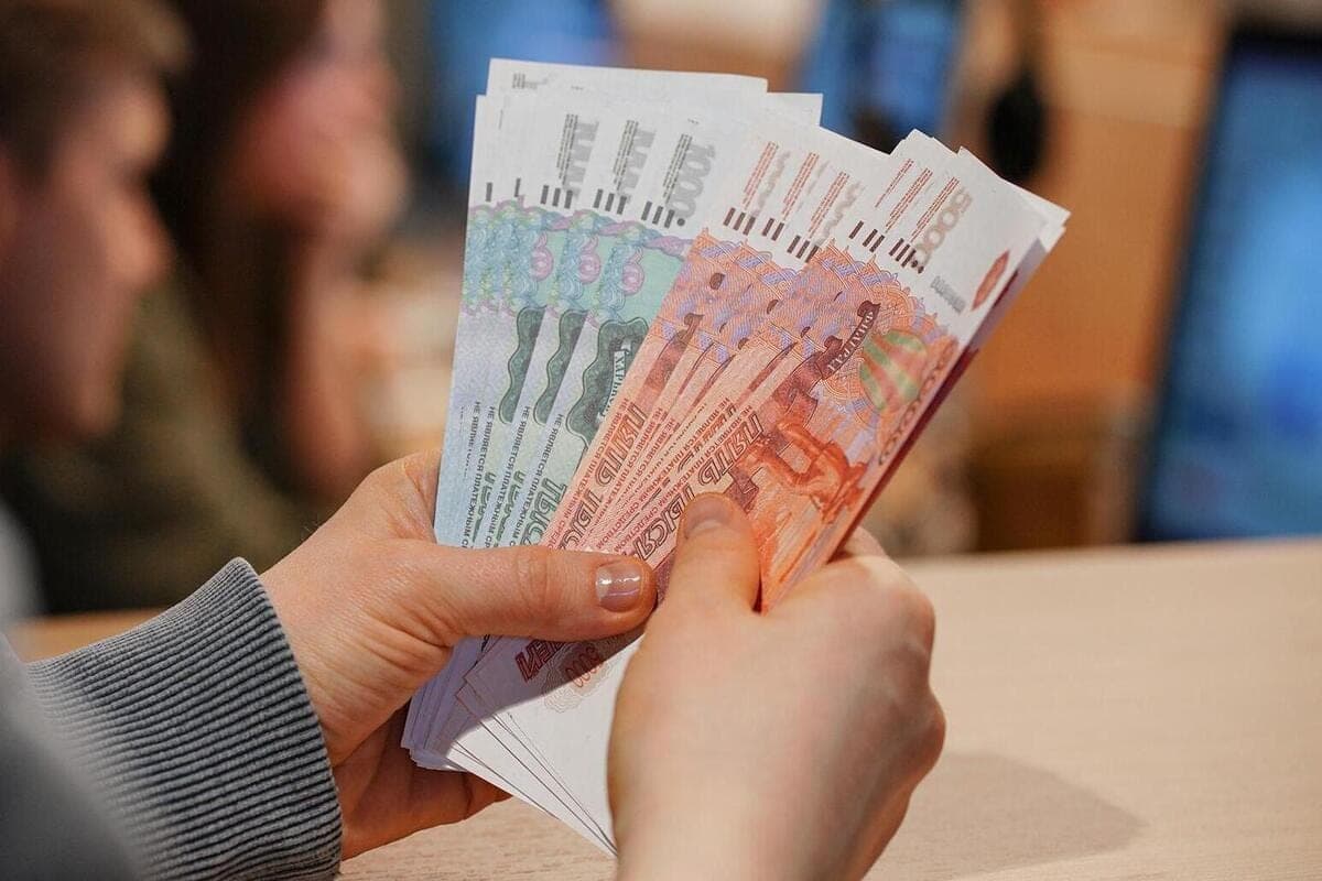 Средняя чистая зарплата в Нижнем Новгороде достигла 94,8 тыс. рублей