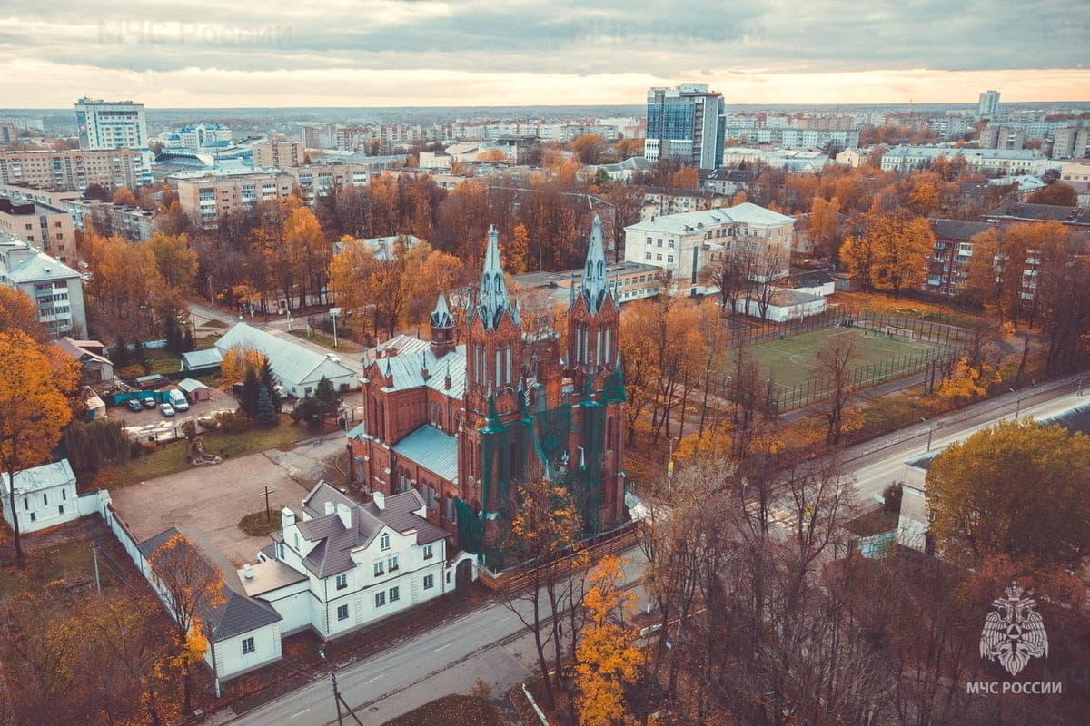 Les prévisionnistes du 15 octobre prévoient un temps nuageux pour Smolensk avec des clarifications