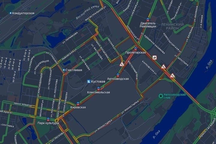 On the morning of October 27, Nizhny Novgorod was chained by many kilometers of traffic jams