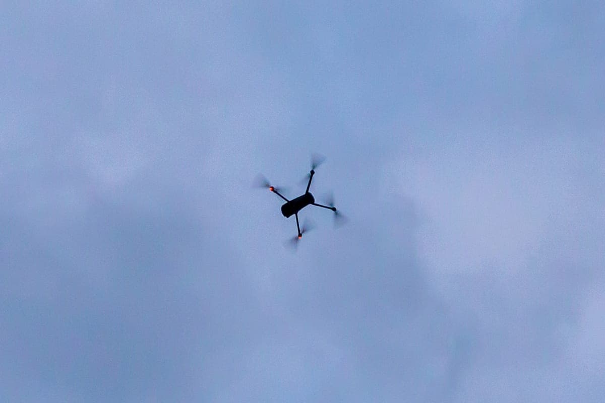 Les drones ont frappé l'aéroport : il y a un mort