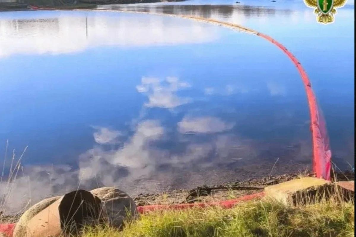 In der Bucht auf Solovki gab es eine Verschüttung von Dieselkraftstoff