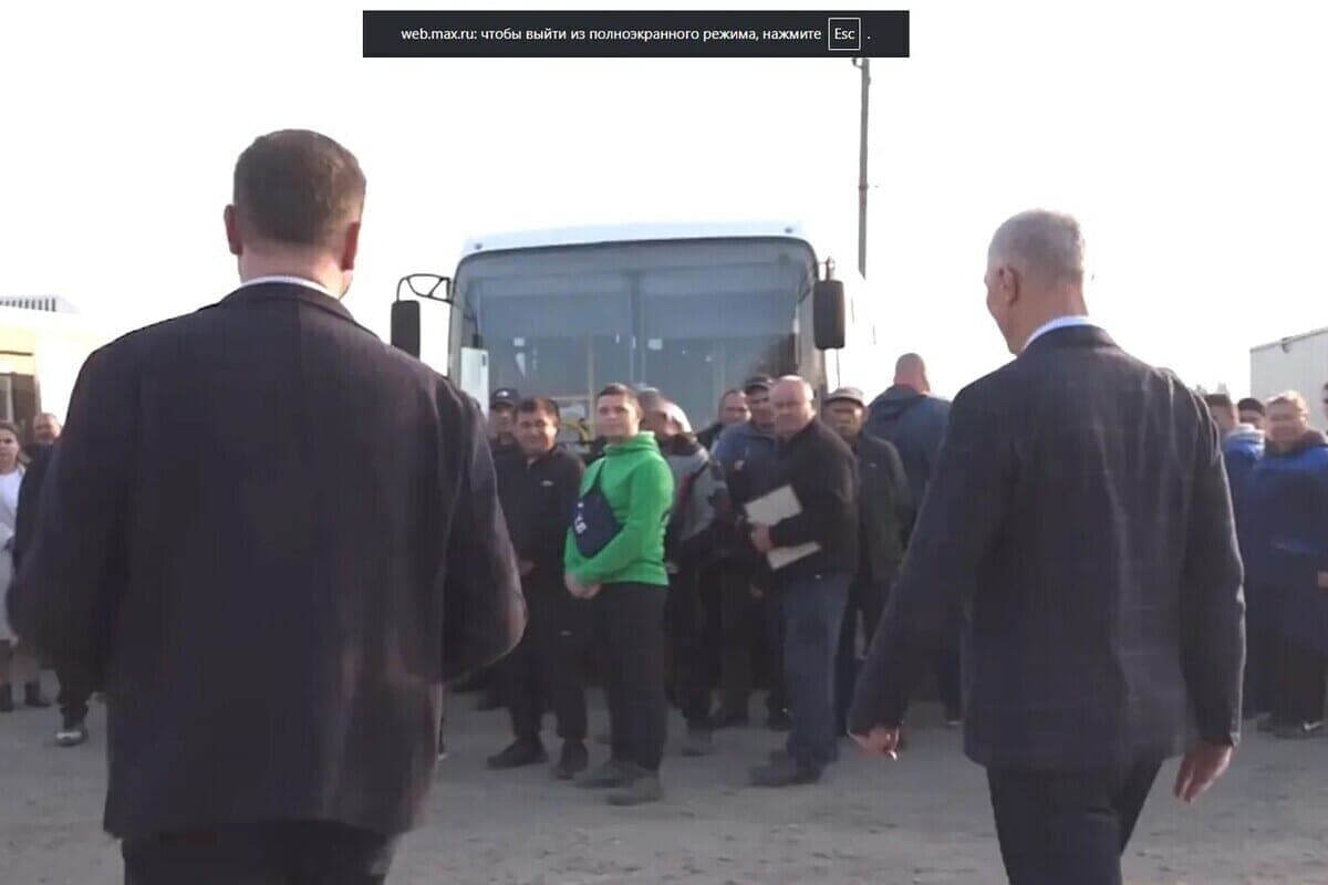 The balance congratulated on the holiday of transport workers