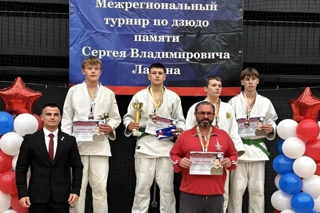 Orel judokas ganó dos oro en el torneo en Yelets