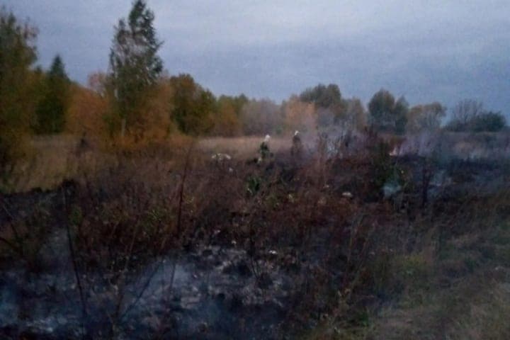 Under Kursk burned dry grass on 300 "squares"