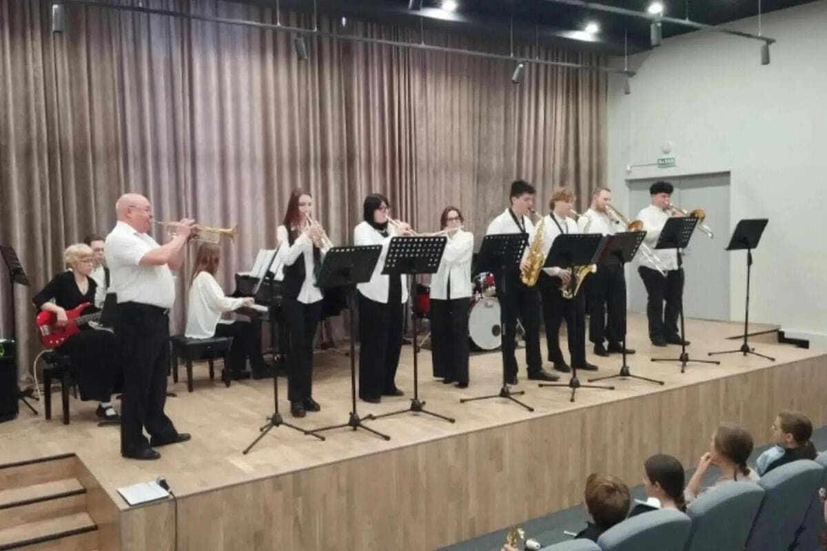 In the Novgorod College of Arts celebrated the Day of the oven