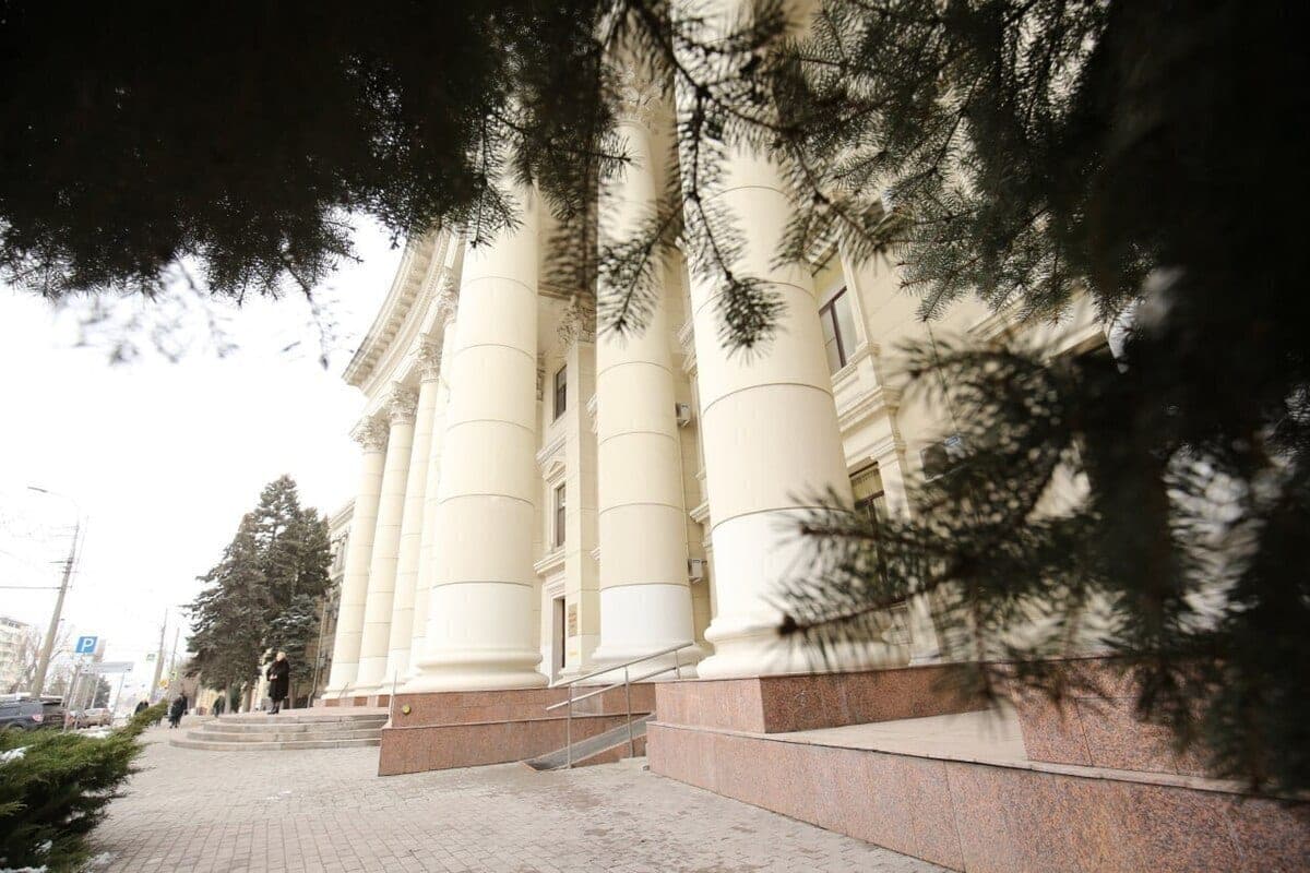 Эксперт предложил давать волгоградским отцам отпуск сразу после рождения ребенка