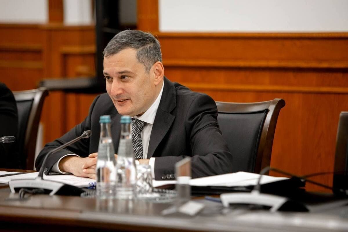 Kursk Region Governor Alexander Khinshtein celebrates 52nd anniversary