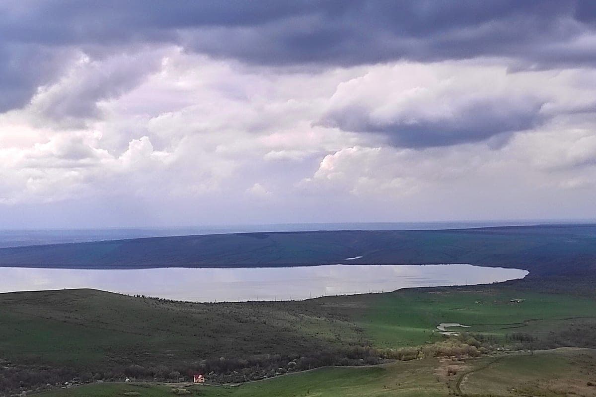 At the Sengileev reservoir, a backup pumping station is being completed