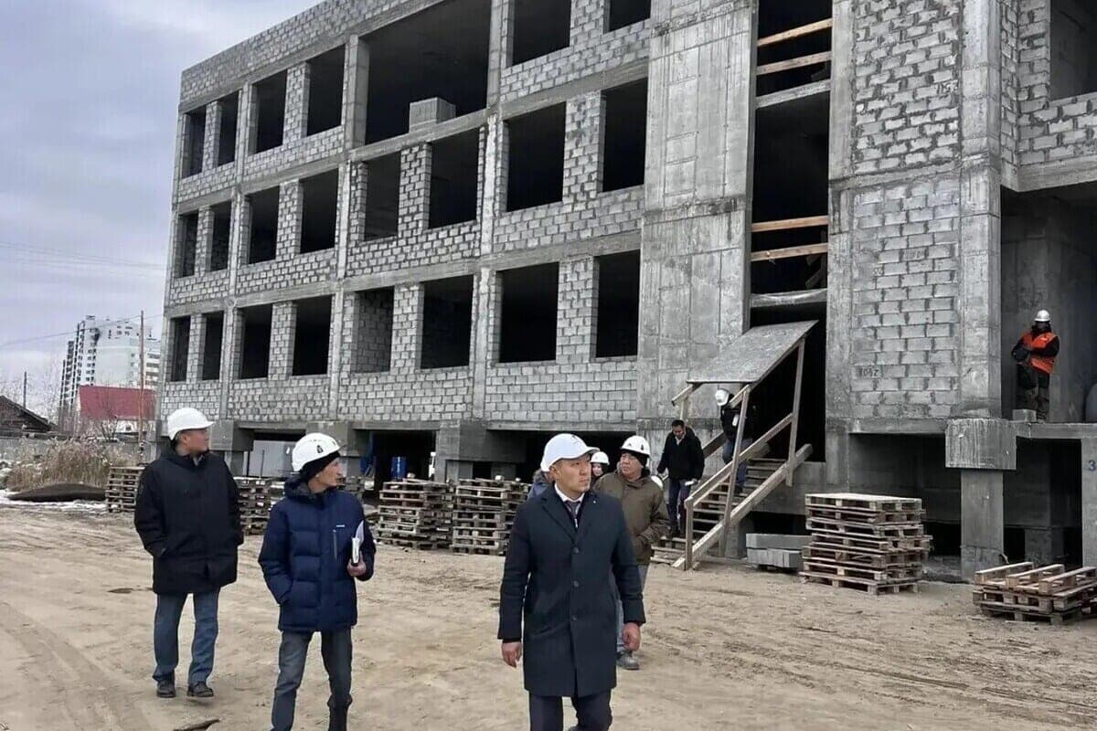 The Minister of Construction held a working visit to the facilities under construction in Yakutsk