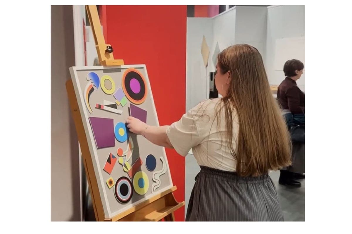 Milyaev told about an unusual exhibition that united Kandinsky, jazz and fragrances