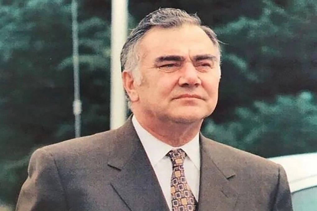 School of the village of Sarmakovo named the First President of the CBD