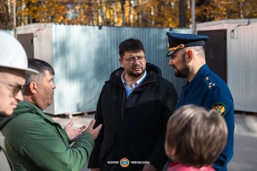 Deputy Prosecutor of Chuvashia and the head of Cheboksar visited five renovated schools