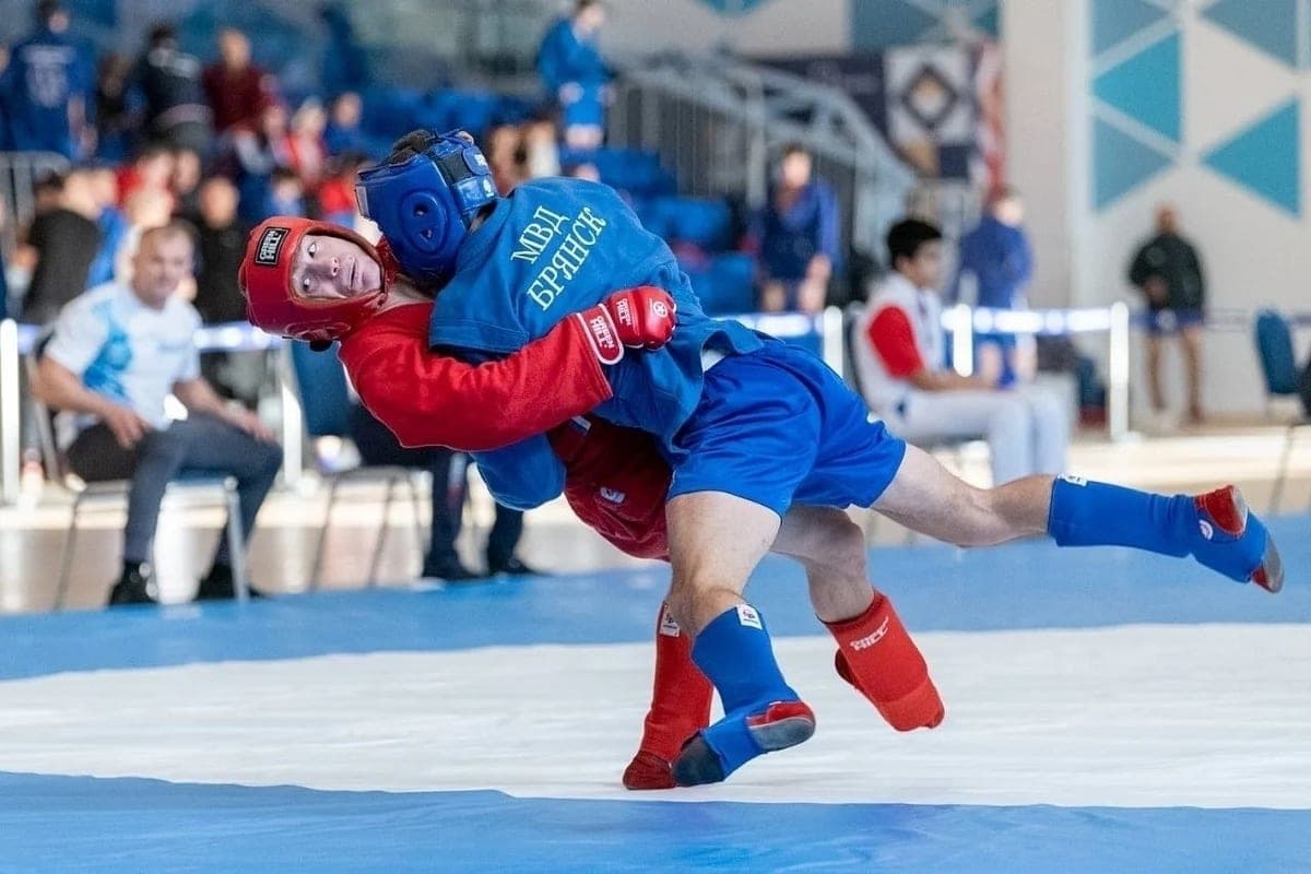 Bryansk team “Dynamo” won silver and bronze at the all-Russian competitions in sambo