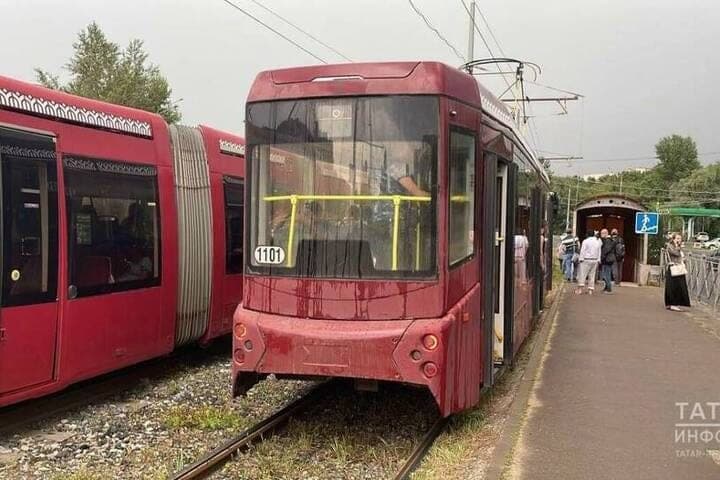 On the Siberian road in Kazan because of the accident were trams