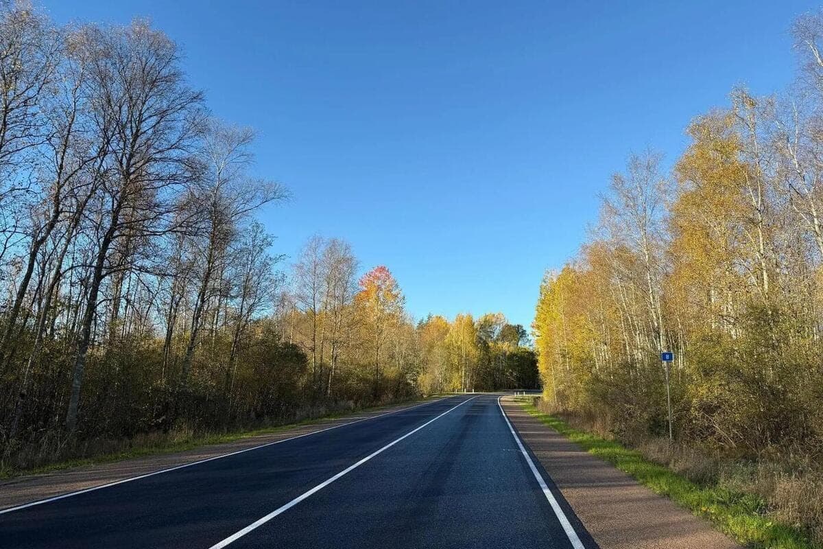 В Плюсском округе завершен ремонт 12-километрового участка дороги Заполье – Гдов