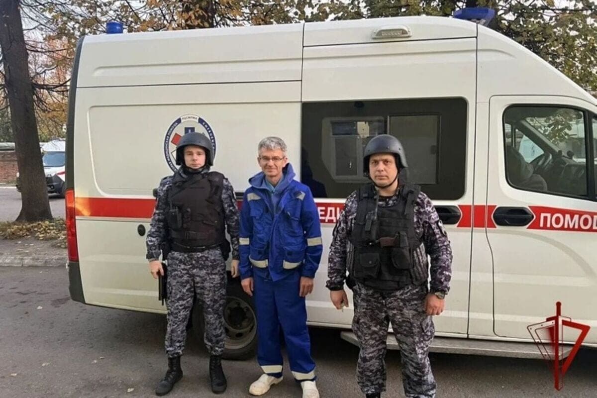 Kaluga Rosgvardeytsy twisted an inadequate patient