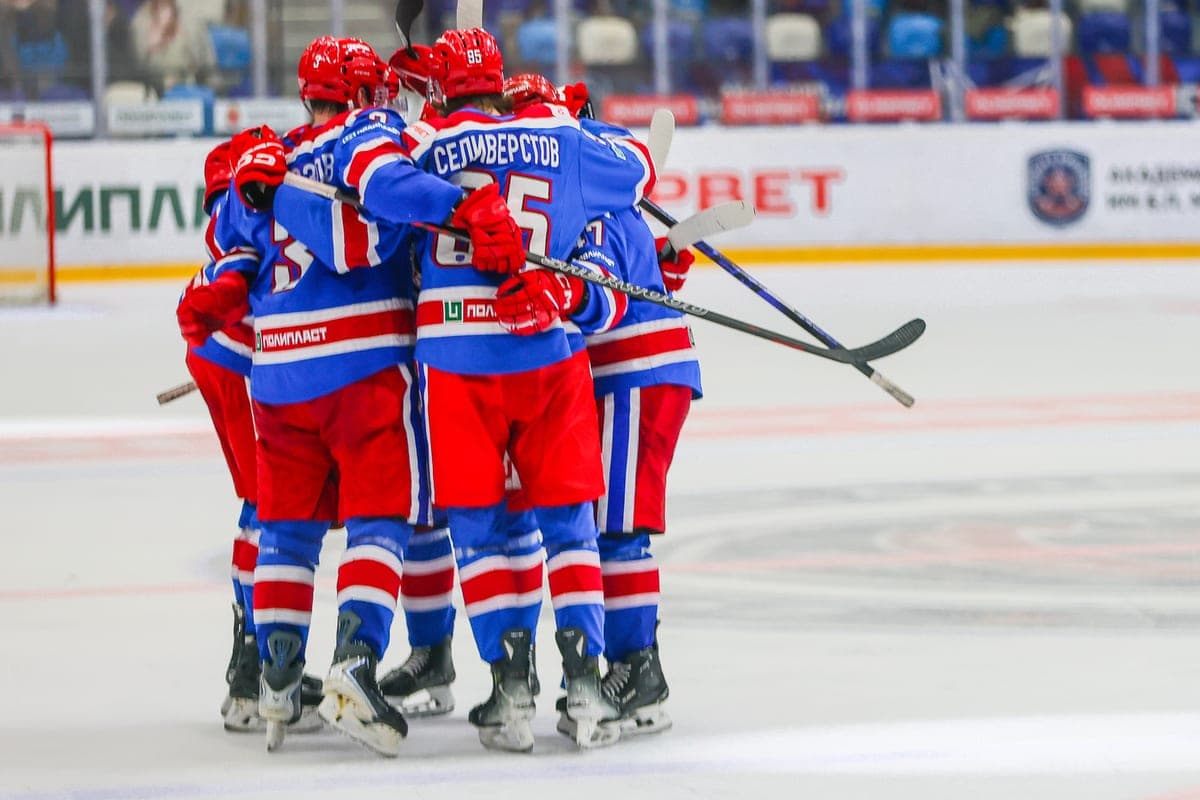 Tula AKM topped the VHL table after a guest victory over the Chemist