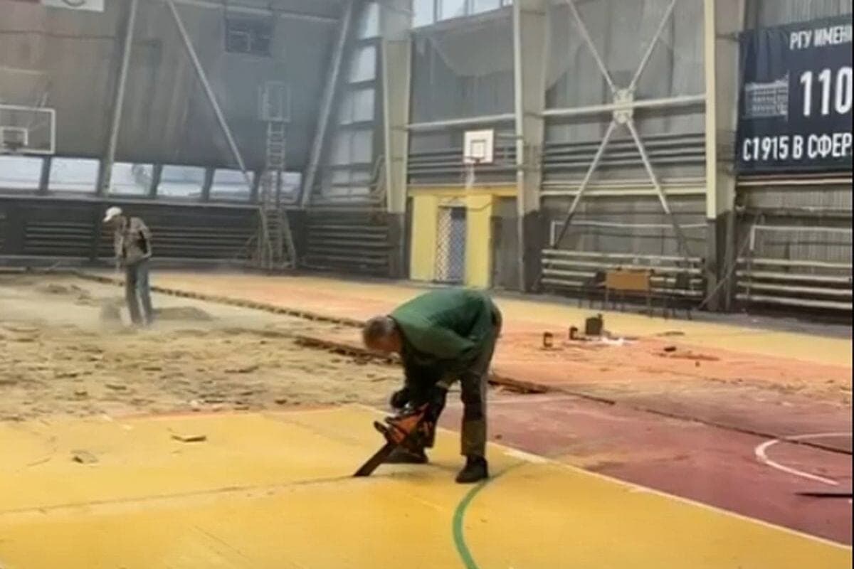 In the RSU Yesenin began the repair of the gym