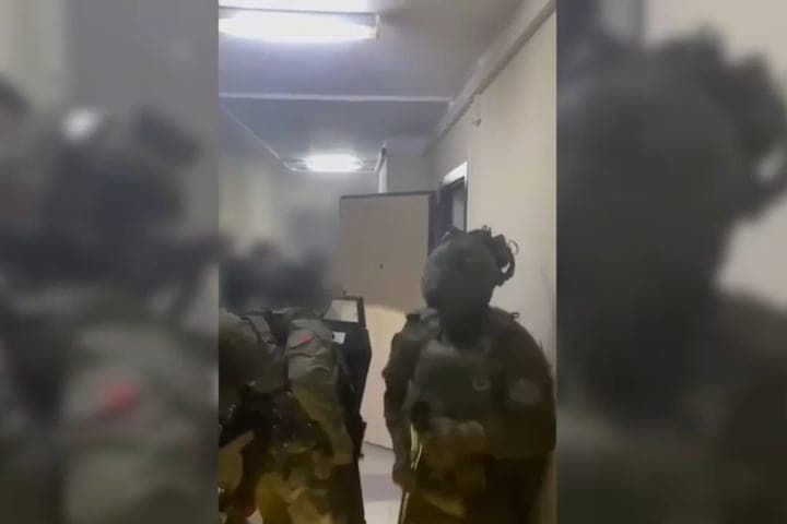 Оперативники Петербурга задержали четверых подозреваемых за нападение в Кудрово