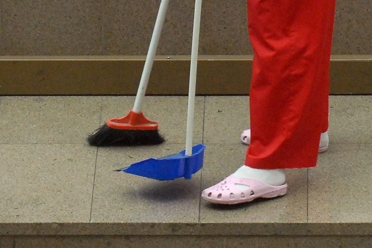 Polish schoolboy attacked a cleaner with a knife
