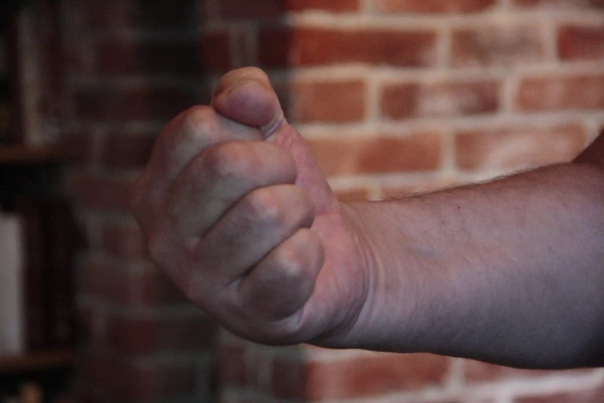 Two men will answer in court for beating to death bystander in Kaliningrad