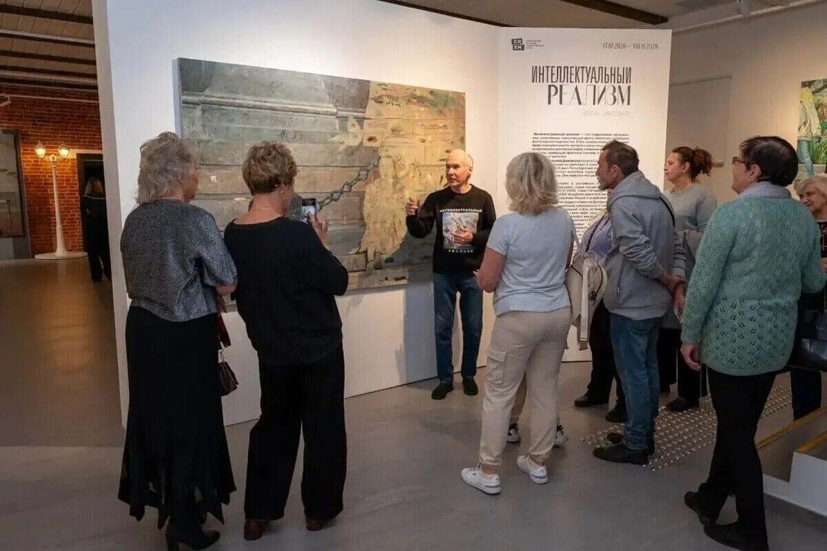 Serpukhov Museum Shows Metaphor Paintings of the Dmitrenko Brothers