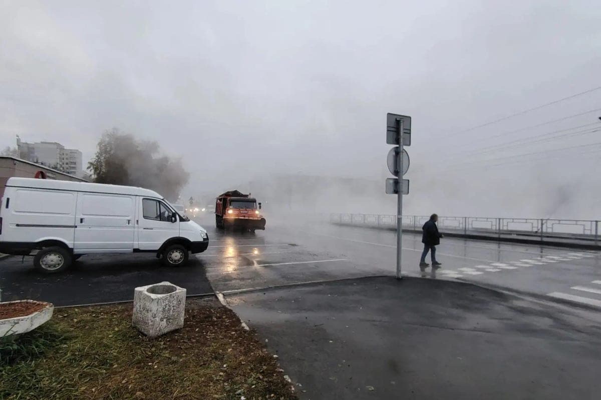 In Barnaul due to a communal accident on Popov blocked traffic