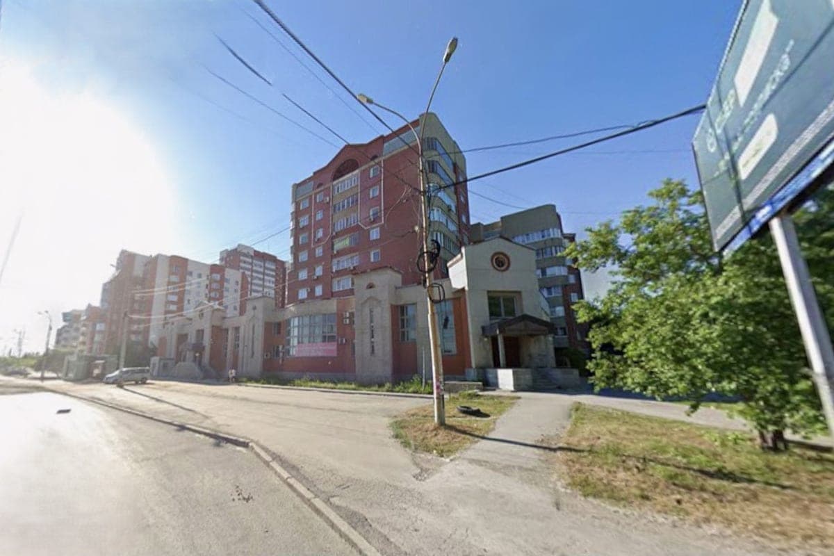 Couple of teenagers robs shops "Zhiznmart" on Elmash