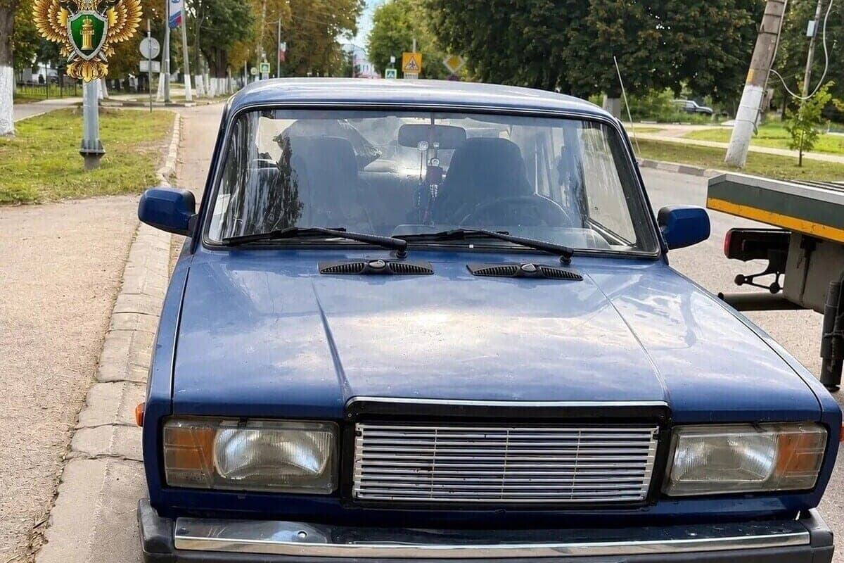 In the Donskoi seized the VAZ from the driver, again caught drunk driving