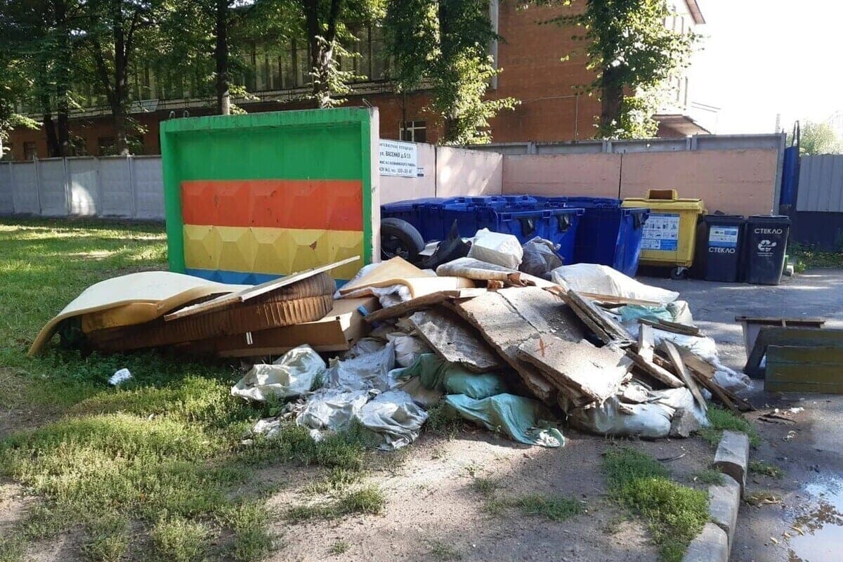 Мончегорский предприниматель попал в чёрный список ФАС из-за мусора