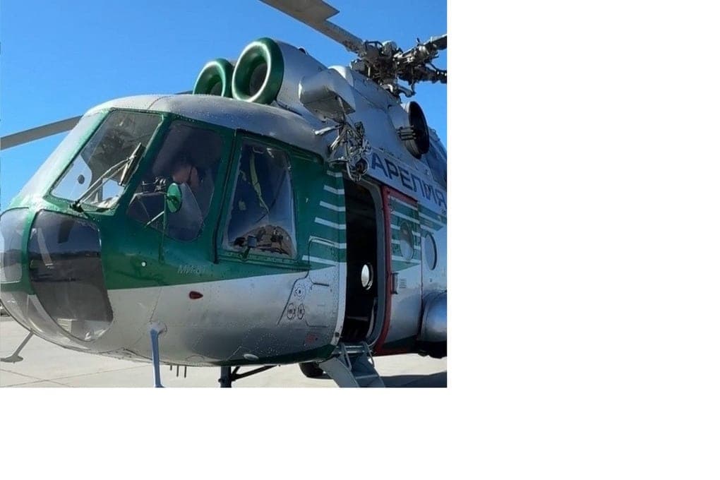 Der Hubschrauber wird nach Zaonezhye fliegen. Aber es ist nicht genau