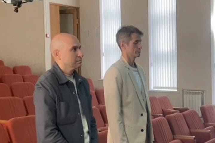Суд: В Сочи мужчина решил бороться с воющими сиренами с помощью монтажной пены