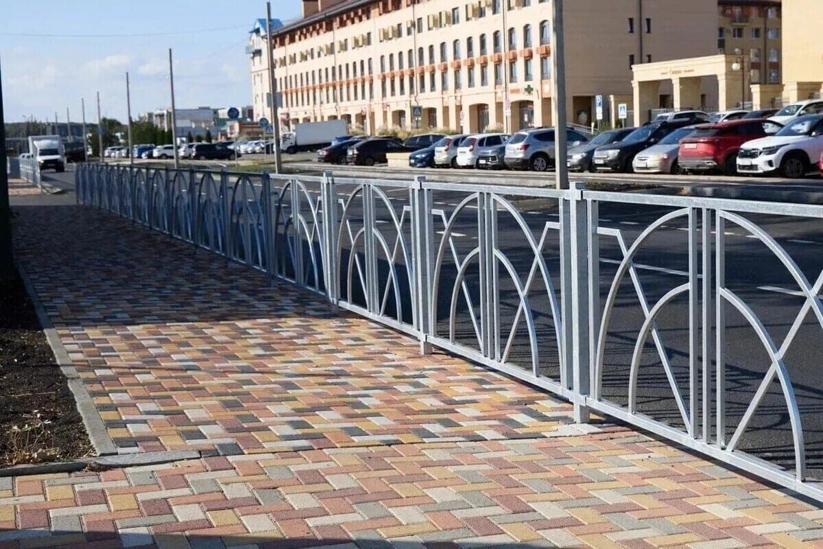 Auf der Straße Nazar Enin in Stavropol wird mehr als 50 Lichter installieren