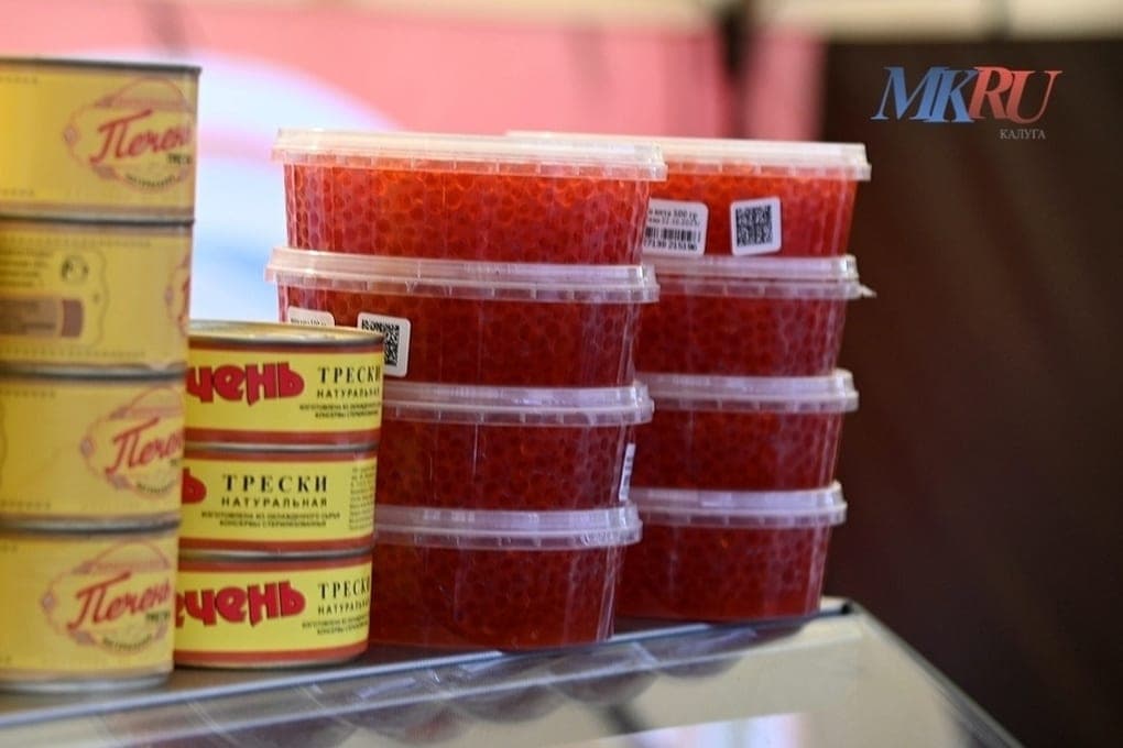 Калужане идут в продуктовый магазин за спокойствием