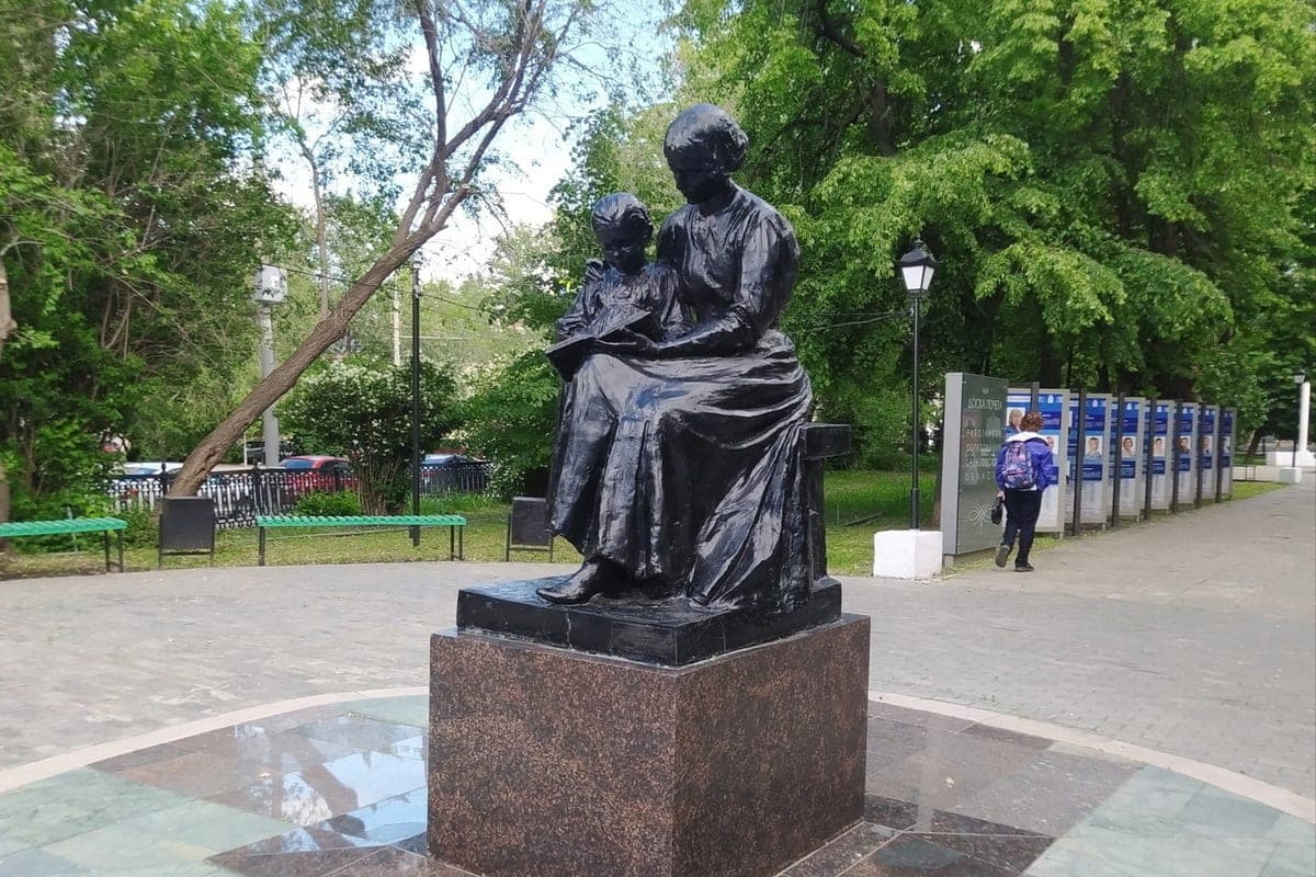В Саратовской области 303 выпускника остались без аттестата
