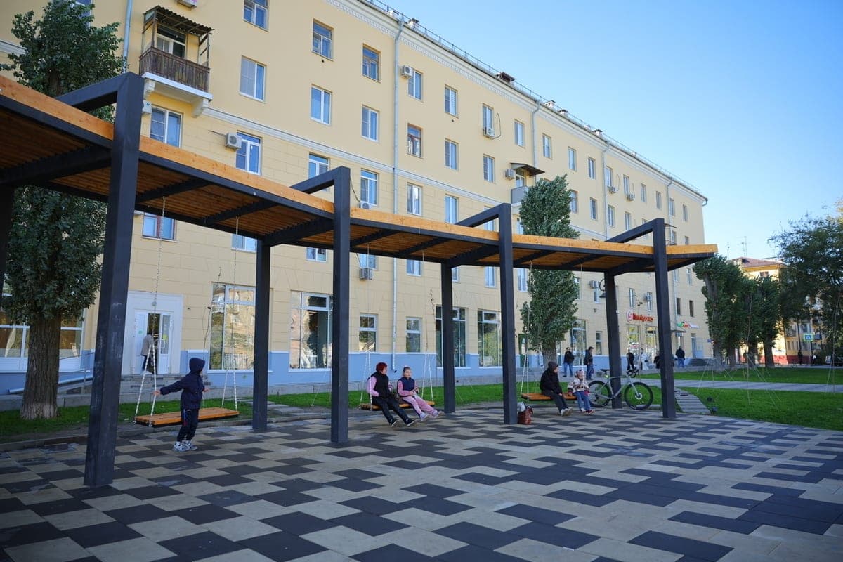 Andrei Bocharov appreciated the progress of improvement of Traktorozavodsky district of Volgograd