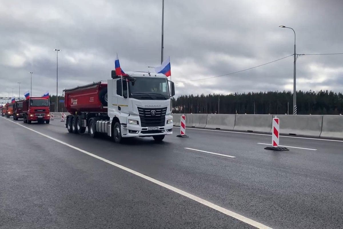 In the Vyborg district, the governor of Drozdenko opened a movement on the “beautiful highway”