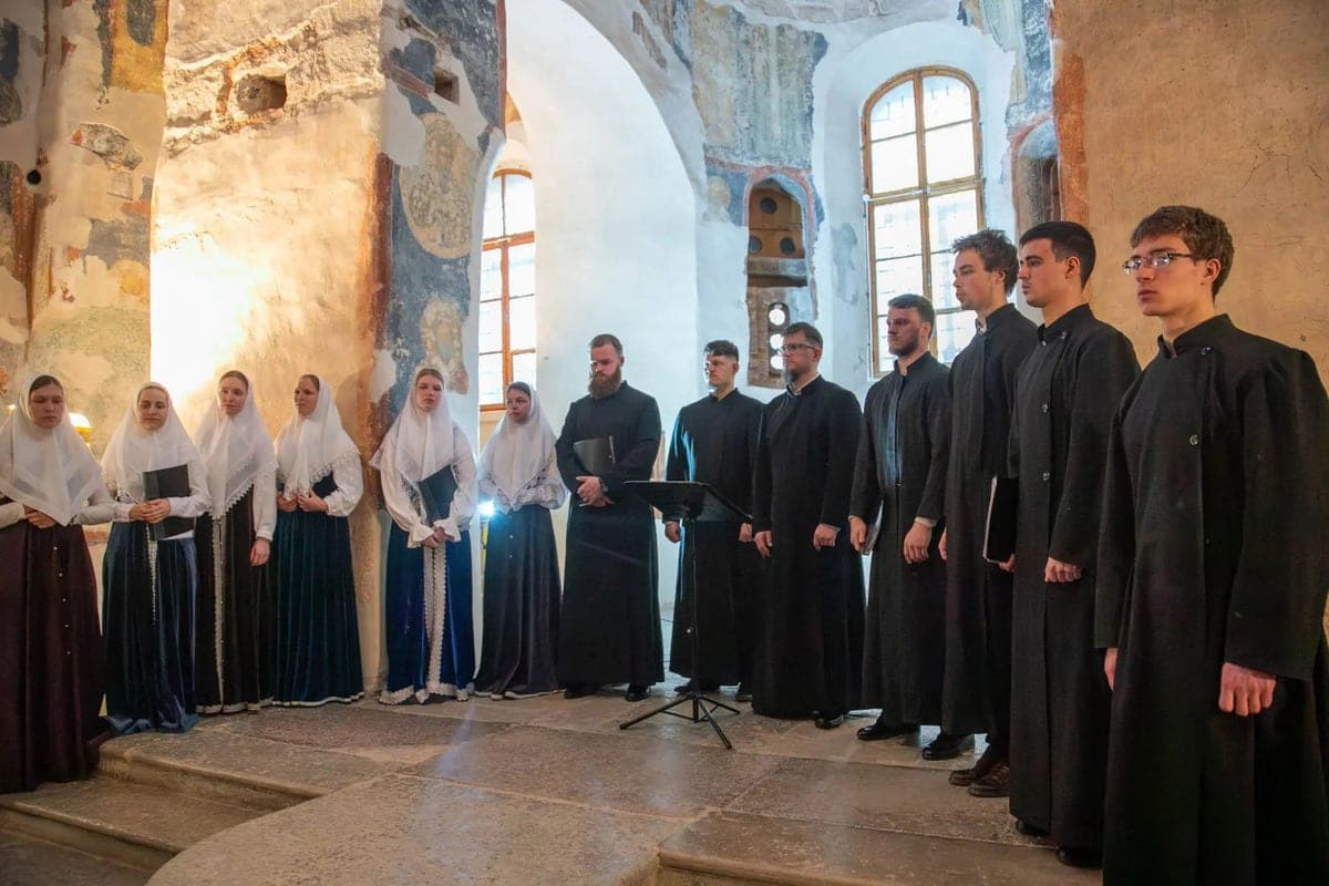In the Antoniev Monastery sounded ancient Russian songs