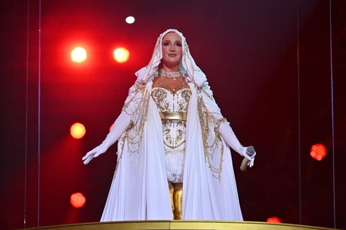Olga Buzova showed the consequences of the injury and complained about the condition of the leg