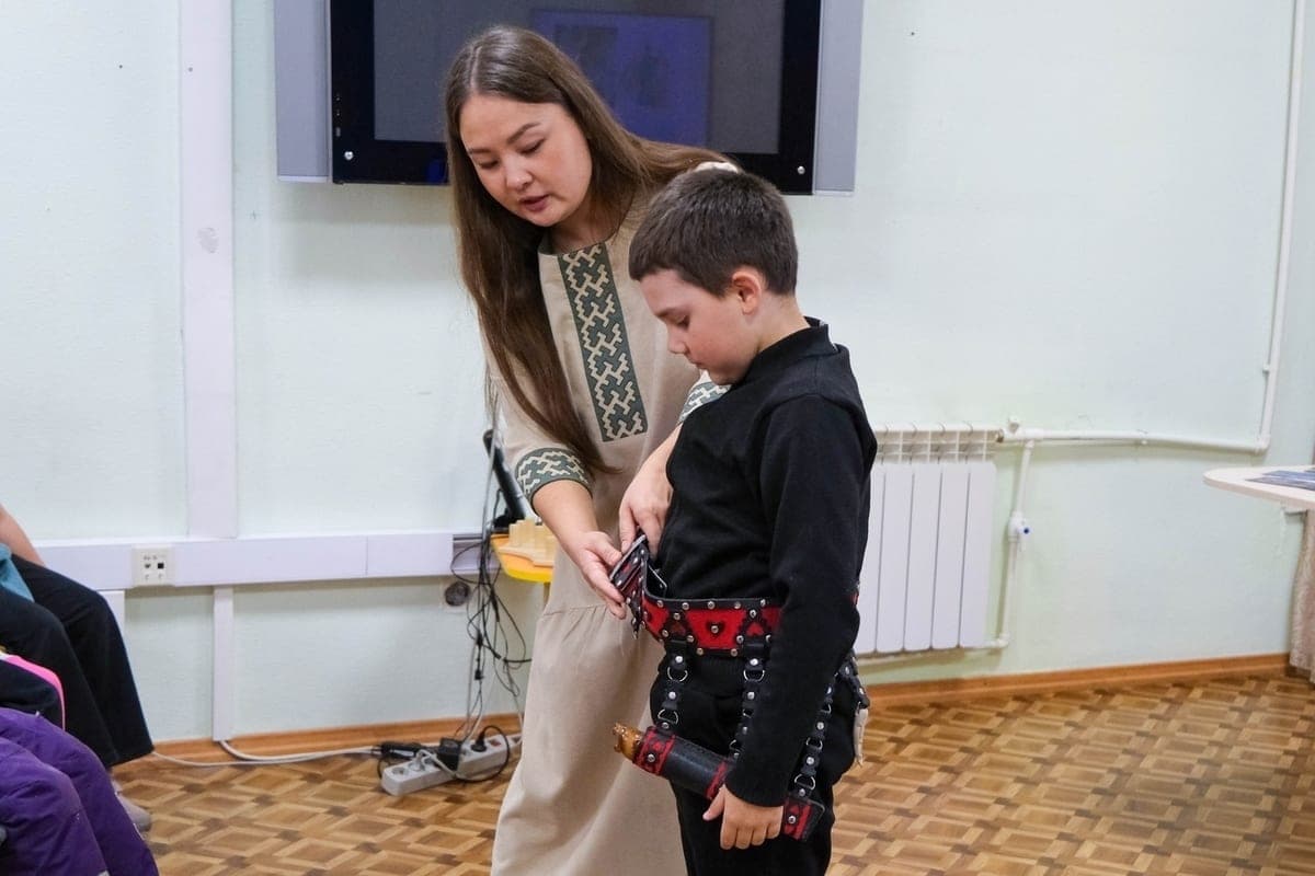 Dans le club "Constellation" a tenu des activités éducatives pour les enfants