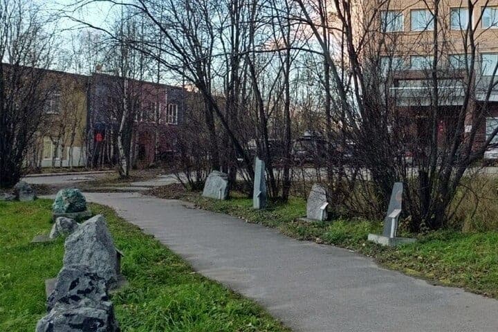 В апатитском «Саду камней» подрежут растительность для лучшего вида